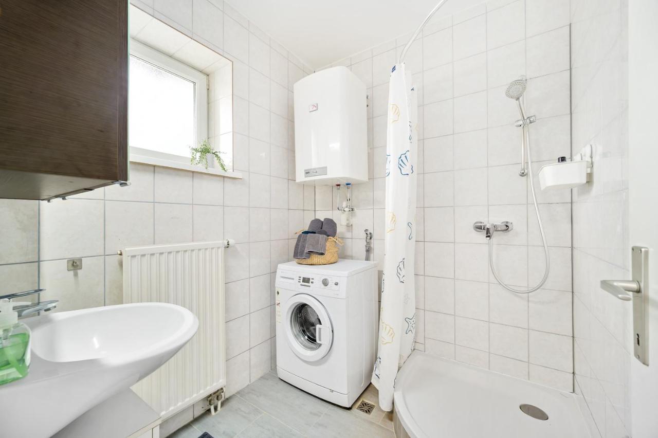 Erholung Pur Nahe Krankenhaus & Uni Mit Parkplatz! Apartman Graz Kültér fotó
