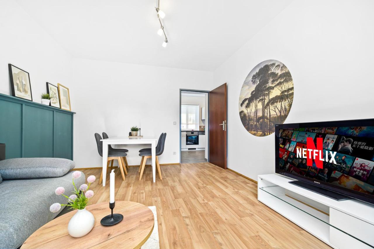 Erholung Pur Nahe Krankenhaus & Uni Mit Parkplatz! Apartman Graz Kültér fotó